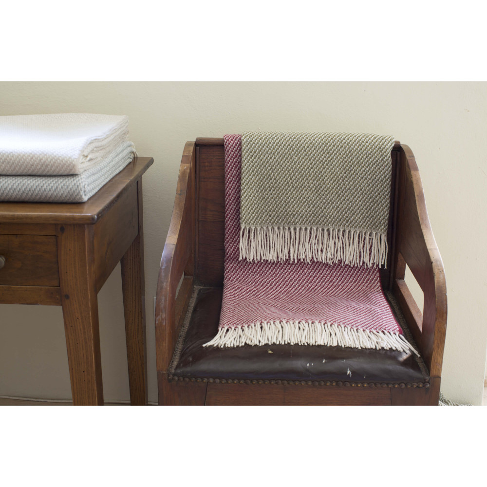 Плед 130х180 Ivory/ Pistachio Melange Throws Signoria