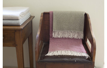 Плед 130х180 Ivory/ Pistachio Melange Throws Signoria