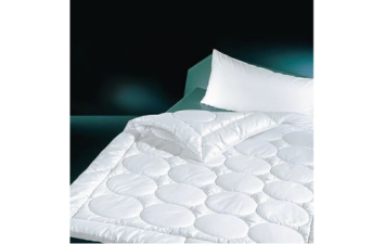 SUMMERDREAM Одеяло 200х220 Белый (шелк 60%, шерсть 40%) Brinkhaus